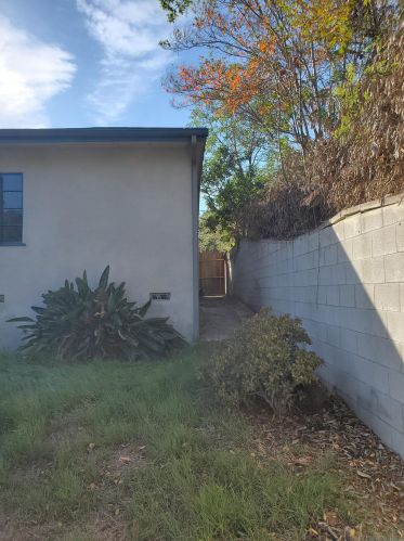 2403 Shamrock St, San Diego CA 92105-4516 exterior