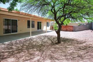 8812 Desert Spring St, Tucson, AZ 85730-5701