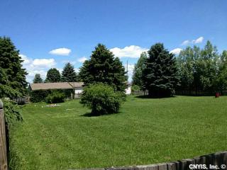 35138 Conroy Dr, West Carthage, NY 13619-3308