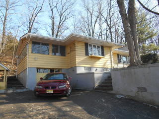 2018 Hamburg Tpke, Wayne, NJ 07470-6220