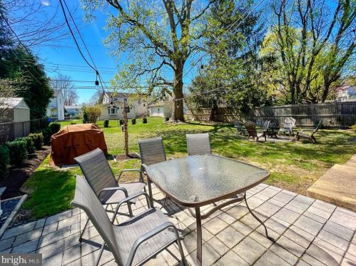 433 Jefferson Ave, Yardley PA  19067-2135 exterior