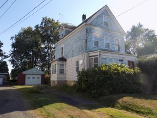 445 3rd Ave, Garwood, NJ 07027-1026