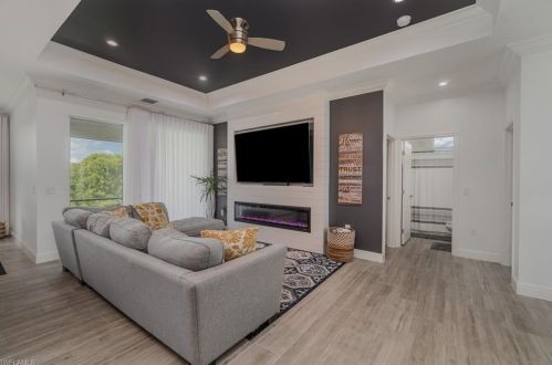 5029 Bristo St, Lehigh Acres FL 33971-6576 exterior