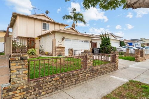 17428 Wellfleet Ave, Long Beach, CA 90746-1657