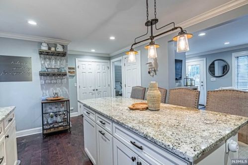 45 Longview Trl, Parsippany NJ  07834-2039 exterior