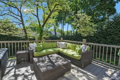 355 Corona Pl, Ridgewood NJ  07450-2801 exterior