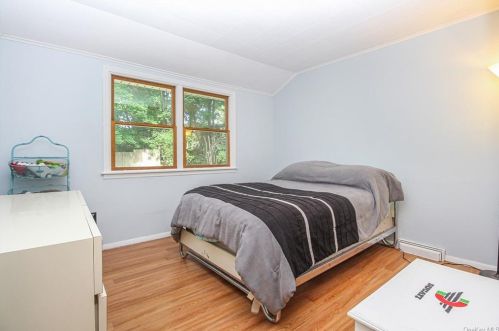 175 Ramona Ct, Yorktown Hgts NY  10598-3318 exterior