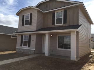 225 Peach Springs St, Meridian ID  83646 exterior