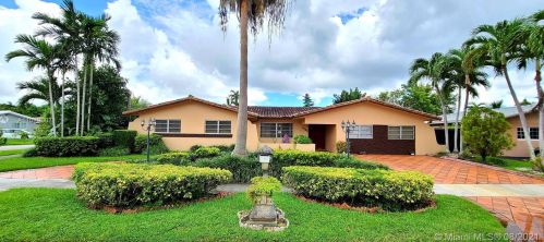 1703 103rd Pl, Miami, FL 33165-7321
