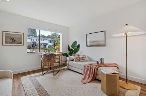 13050 Brookpark Rd, Oakland CA  94619-3504 exterior