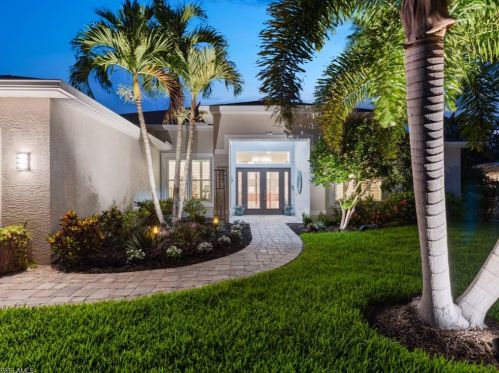 23346 Olde Meadowbrook Cir, Bonita Springs FL  34134-9114 exterior