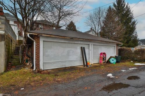 1828 Washington Blvd, Easton PA  18042-4633 exterior