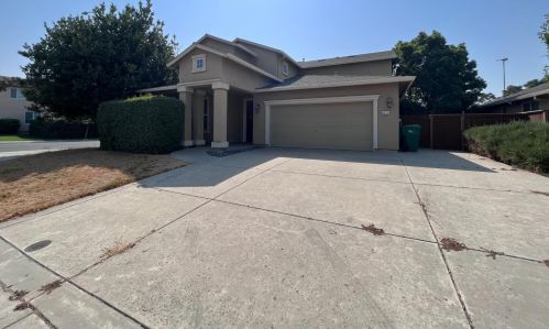 6675 Bruins Ct, Winton CA  95388-9671 exterior