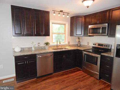 10505 Meadowview Dr, Fredericksburg VA  22408-2662 exterior