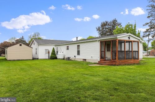 1439 Mainsville Rd, Lees Cross Roads PA  17257-9274 exterior