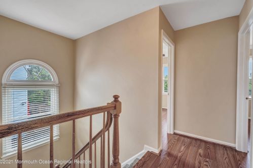 13 Jennings Ct, East Freehold NJ  07728-4320 exterior