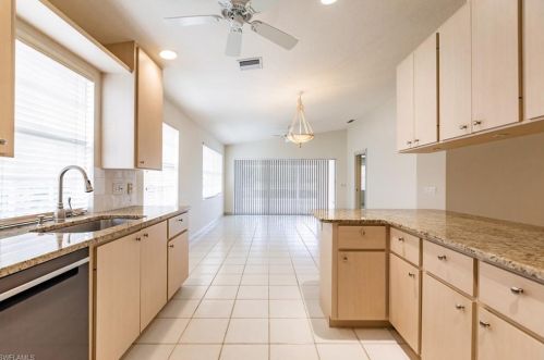 3668 El Segundo Ct, Naples FL 34109-1398 exterior