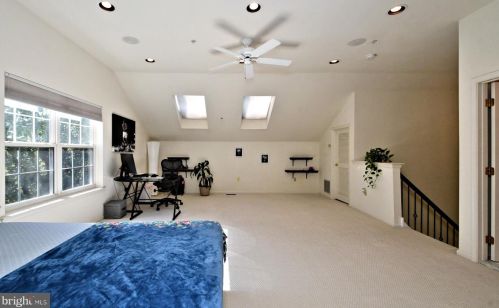 309 Meadow View Ln, Lansdale PA  19446-5932 exterior