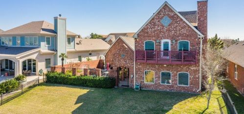 7312 Offats Point Cir, Galveston, TX 77551-1228