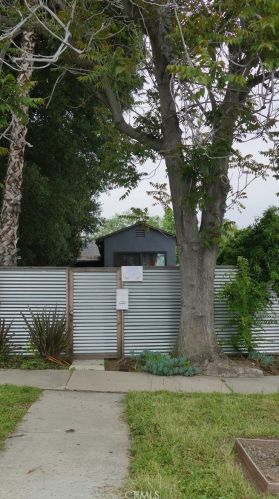 2692 Fair Oaks Ave, Altadena, CA 91001-5069