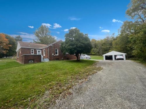 975 Boyce Rd, Bridgeville PA  15017-1502 exterior