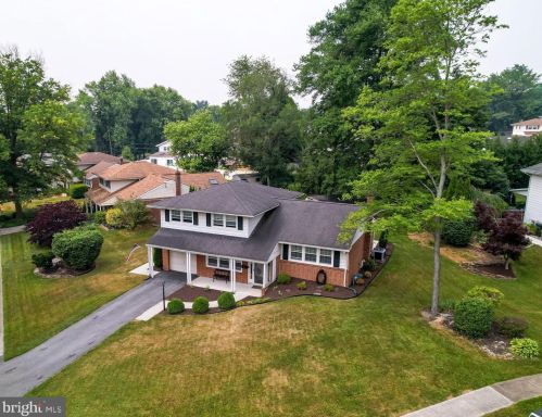 1101 Bardell Dr, Wilmington, DE 19808-3008