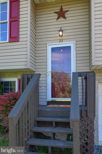 23 Mount Airy Rd, Smithville, PA 17560-9763