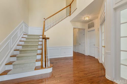 5 Hager St, East Brunswick, NJ 08816-2674