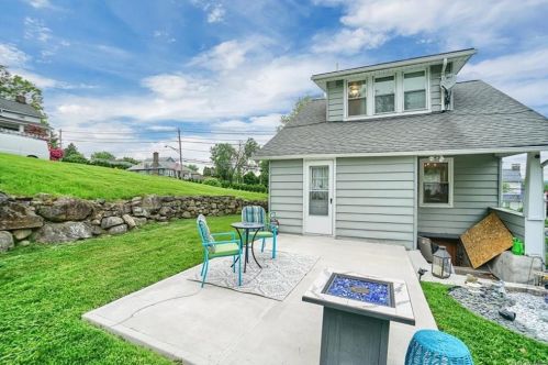 29 Ramapo Rd, Garnerville NY  10923-1717 exterior