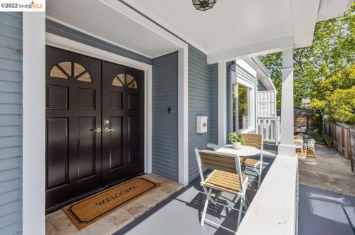 936 57th St, Oakland, CA 94608-2802