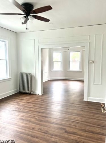 61 Wainwright St, Newark NJ  07112-1333 exterior