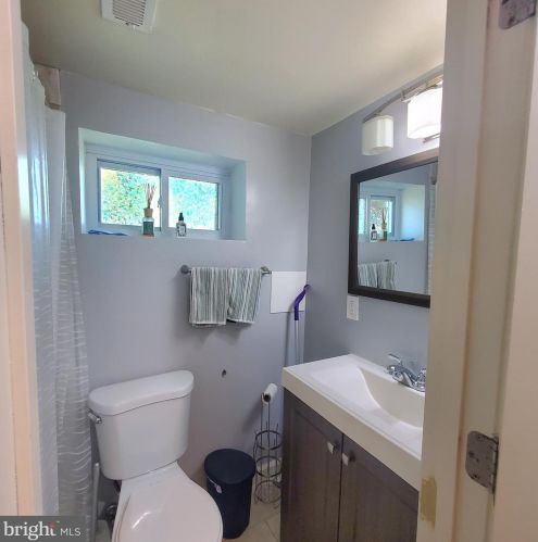 308 Quackenbos St, Washington DC  20011-1654 exterior