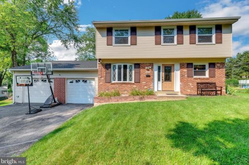 1665 Thayer Dr, Blue Bell, PA 19422-3548