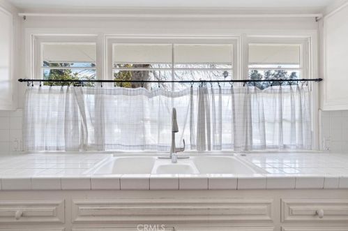 3456 Parkside Dr, San Bernardino CA  92404-2410 exterior