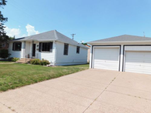 2203 Green Bay St, La Crosse WI  54601-5915 exterior