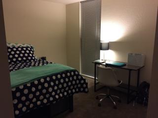 1000 Washington Ave, Minneapolis MN  55414-1033 exterior