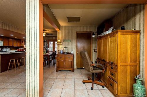 1386 Trane Rd, Bullhead City AZ  86442-7102 exterior