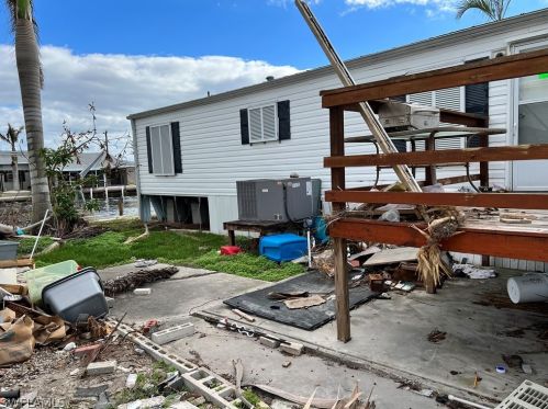 2522 York Rd, Saint James City FL  33956-2257 exterior