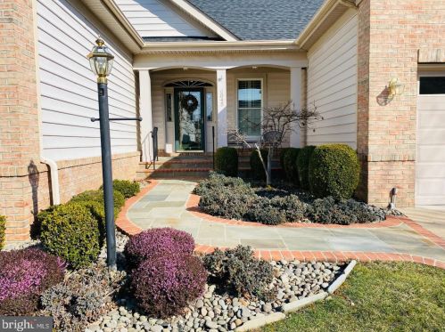 6845 Derby Run Way, Gainesville, VA 20155-3040