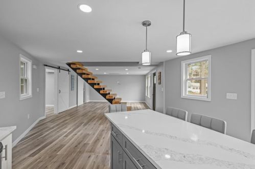 193 Pinehaven Rd, Coventry RI 02816-8934 exterior