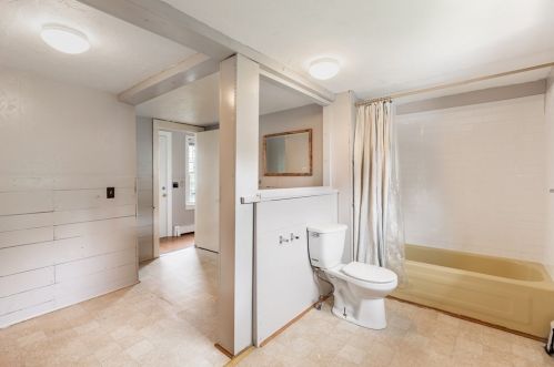 202 Ct St, Brockton MA 02302-4611 exterior