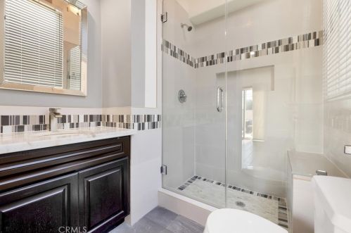 2340 Robinhood Pl, Orange CA  92867-1851 exterior