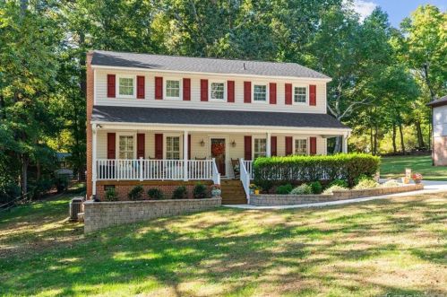 2709 Bellaire Dr, Sanford NC  27330-7601 exterior