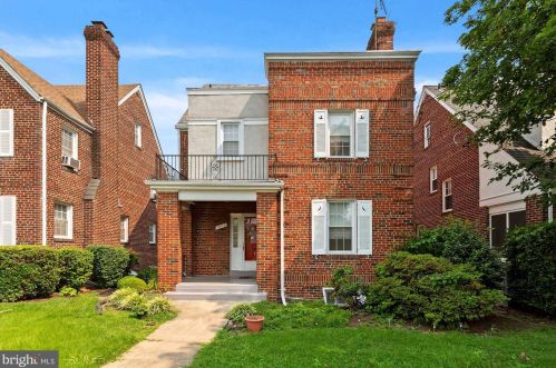 2010 Taylor St, Washington, DC 20018-3236