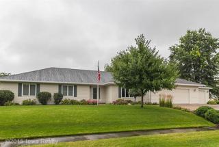 4419 92nd St, Des Moines, IA 50322-7431