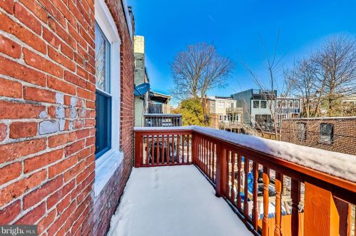 2119 1st St, Washington DC  20001-1004 exterior