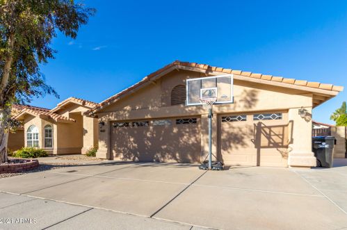 4610 Everett Dr, Phoenix AZ  85032-4893 exterior