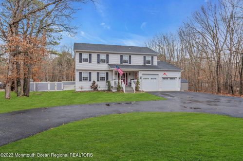 369 Frank Applegate Rd, Jackson Twp, NJ 08527-4217