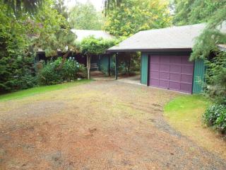 3706 Loma St, Breidablick, WA 98370-6605