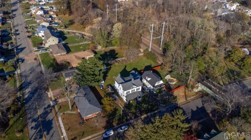 86 Freeman St, Woodbridge NJ  07095-3435 exterior